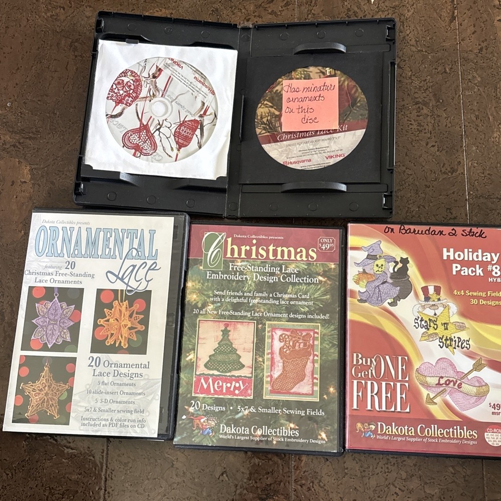 Lot Of 4 Dakota Collectibles Embroidery Design CDs Lace Holiday Christmas GUC